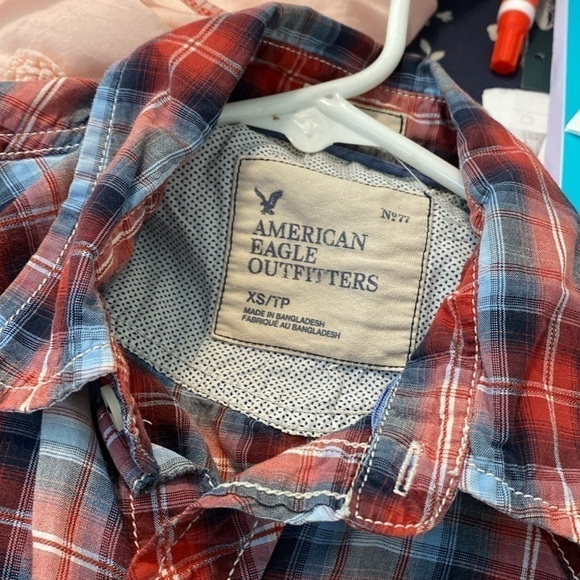 American Eagle Outfitters full snap button up longsleeve plaid pocket shirt xs - Picture 13 of 13